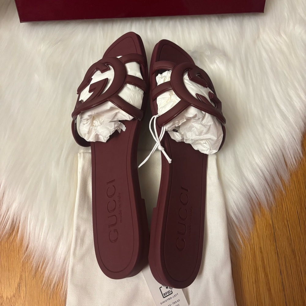 Gucci Palma GG Rubber Sandals - Picture 4 of 5
